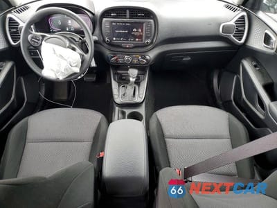 Zdjęcie 8 z 12 samochodu: 2025 KIA SOUL LX VIN:KNDJ23AU3S7942698 - miniatura