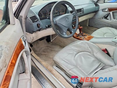 Zdjęcie 8 z 11 samochodu: 2000 MERCEDES-BENZ SL 500 VIN:WDBFA68F9YF189709 - miniatura
