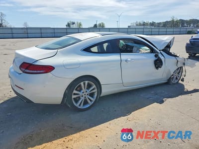 Trzecie zdjęcie samochodu z tyłu: 2017 MERCEDES-BENZ C 300 4MATIC VIN:WDDWJ4KB3HF368538 - miniatura