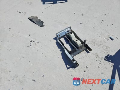 Zdjęcie 12 z 13 samochodu: 1993 GMC SIERRA C1500 VIN:2GTEC19K5P1504372 - miniatura