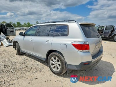 Drugie zdjęcie samochodu z przodu: 2013 TOYOTA HIGHLANDER SE VIN:5TDZK3EH8DS137949 - miniatura