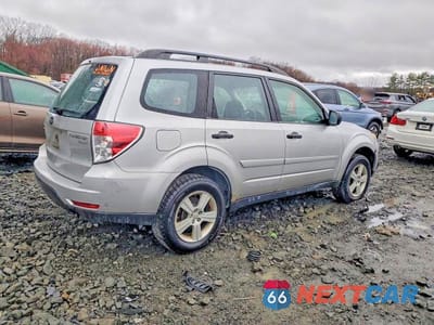 Trzecie zdjęcie samochodu z tyłu: 2010 SUBARU FORESTER XS VIN:JF2SH6BC2AH788666 - miniatura