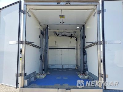 Zdjęcie 10 z 14 samochodu: 2023 FORD E350 REFRIGERATED BOX TRUCK VIN:1FDWE3FKXPDD18826 - miniatura
