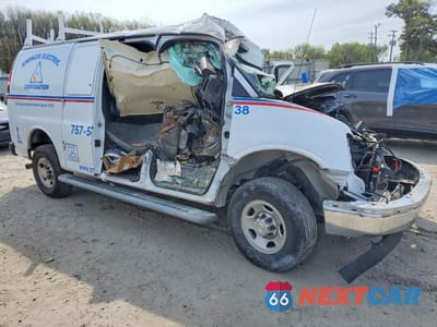 Czwarte zdjęcie samochodu z boku: 2023 CHEVROLET EXPRESS 2500 CARGO UTILITY / SERVICE VAN VIN:1GCWGAFP2P1229915 - miniatura