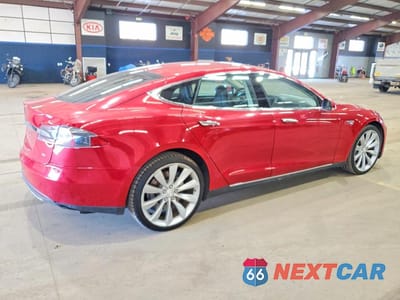 Trzecie zdjęcie samochodu z tyłu: 2013 TESLA MODEL S VIN:5YJSA1CN7DFP08403 - miniatura