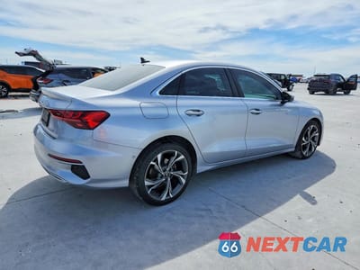 Trzecie zdjęcie samochodu z tyłu: 2022 AUDI A3 PREMIUM PLUS VIN:WAUBUDGY6NA098594 - miniatura