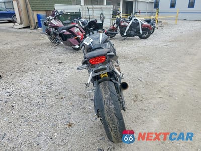 Czwarte zdjęcie samochodu z boku: 2021 HONDA CBR650 RA VIN:MLHRH0157M5200082 - miniatura