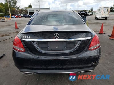 Zdjęcie 6 z 12 samochodu: 2017 MERCEDES-BENZ C 300 VIN:55SWF4JB8HU204279 - miniatura