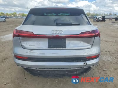 Zdjęcie 6 z 14 samochodu: 2019 AUDI E-TRON PREMIUM PLUS VIN:WA1LABGE7KB020898 - miniatura