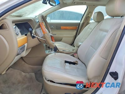 Zdjęcie 7 z 13 samochodu: 2007 LINCOLN MKZ VIN:3LNHM26T67R661848 - miniatura