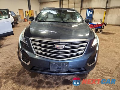 Piąte zdjęcie samochodu w środku: 2019 CADILLAC XT5 LUXURY VIN:1GYKNCRS9KZ183679 - miniatura