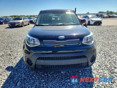 Piąte zdjęcie samochodu w środku: 2019 KIA SOUL BASE VIN:KNDJN2A23K7022232 - miniatura