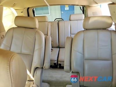 Zdjęcie 10 z 13 samochodu: 2008 GMC YUKON DENALI VIN:1GKEC63868J191712 - miniatura