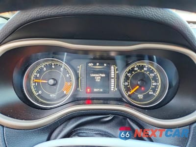 Zdjęcie 9 z 13 samochodu: 2015 JEEP CHEROKEE LATITUDE VIN:1C4PJMCS5FW578245 - miniatura