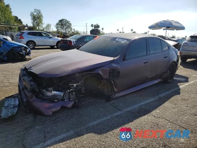 2025 BMW M5 WBS83FK00SCU35556 - główne zdjęcie licytacji z USA - miniatura