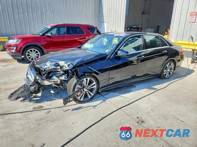 2016 MERCEDES-BENZ E 350 WDDHF5KB2GB202789 - główne zdjęcie licytacji z USA - miniatura