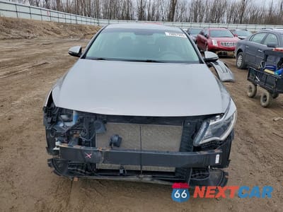 Piąte zdjęcie samochodu w środku: 2018 KIA OPTIMA LX VIN:5XXGT4L31JG240256 - miniatura