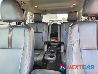 Zdjęcie 10 z 13 samochodu: 2019 TOYOTA HIGHLANDER SE VIN:5TDJZRFH1KS609951 - miniatura