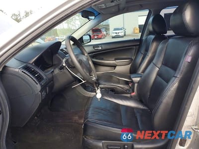 Zdjęcie 7 z 13 samochodu: 2006 HONDA ACCORD LX VIN:1HGCM66316A012233 - miniatura