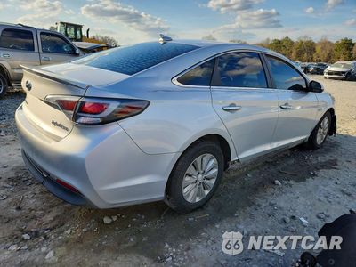 Trzecie zdjęcie samochodu z tyłu: 2016 HYUNDAI SONATA HYBRID SE VIN:KMHE24L1XGA028917 - miniatura
