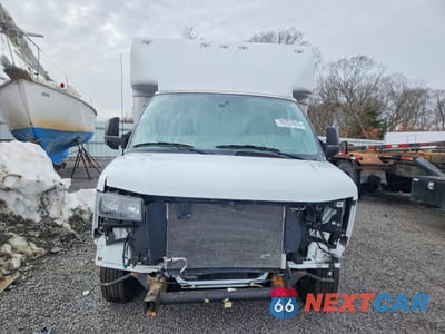 Piąte zdjęcie samochodu w środku: 2022 CHEVROLET EXPRESS G3500 VIN:1HA3GTC75NN008989 - miniatura