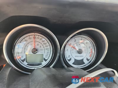 Zdjęcie 9 z 14 samochodu: 2017 POLARIS SLINGSHOT SLR VIN:57XAARFA5HH123H19 - miniatura