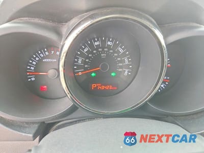 Zdjęcie 9 z 12 samochodu: 2011 KIA SOUL + VIN:KNDJT2A2XB7260987 - miniatura