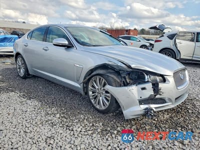 Czwarte zdjęcie samochodu z boku: 2012 JAGUAR XF PORTFOLIO VIN:SAJWA0HB3CLS38572 - miniatura
