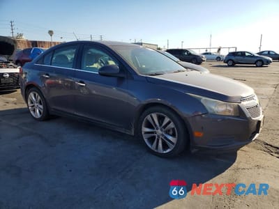 Czwarte zdjęcie samochodu z boku: 2011 CHEVROLET CRUZE LTZ VIN:1G1PH5S98B7157567 - miniatura