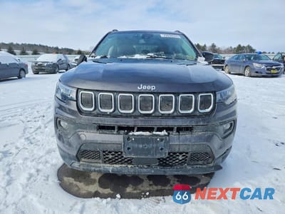 Piąte zdjęcie samochodu w środku: 2022 JEEP COMPASS LATITUDE VIN:3C4NJDBB6NT134692 - miniatura