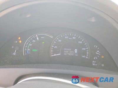 Zdjęcie 9 z 11 samochodu: 2010 TOYOTA CAMRY HYBRID BASE VIN:4T1BB3EK4AU125779 - miniatura