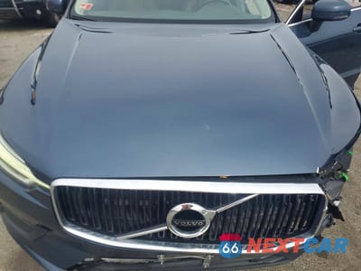 Zdjęcie 12 z 13 samochodu: 2018 VOLVO XC60 T5 MOMENTUM VIN:YV4102RK2J1003334 - miniatura