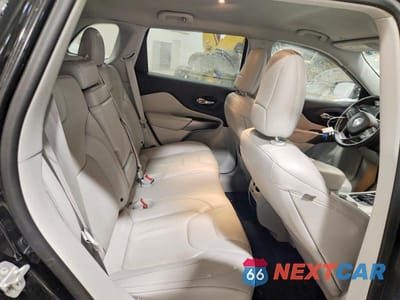 Zdjęcie 11 z 13 samochodu: 2019 JEEP CHEROKEE LIMITED VIN:1C4PJMDX5KD349371 - miniatura