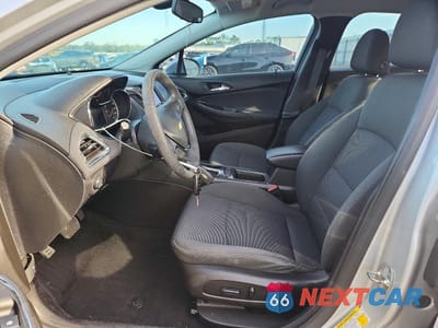 Zdjęcie 7 z 12 samochodu: 2019 CHEVROLET CRUZE LT VIN:1G1BE5SM6K7110027 - miniatura
