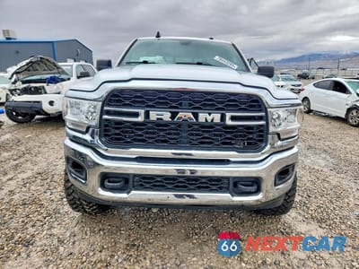 Piąte zdjęcie samochodu w środku: 2022 RAM 2500 TRADESMAN VIN:3C6UR5CL3NG253687 - miniatura