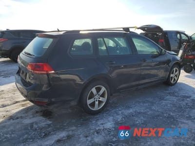 Trzecie zdjęcie samochodu z tyłu: 2017 VOLKSWAGEN GOLF 1.8 TSI WAGON VIN:3VWC17AU9HM506341 - miniatura