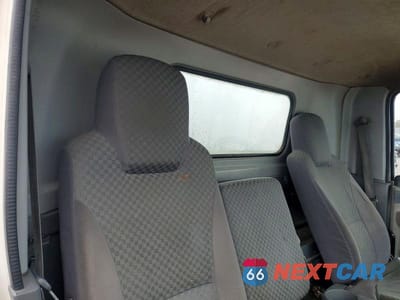 Zdjęcie 10 z 12 samochodu: 2011 ISUZU NQR BOX TRUCK VIN:JALE5W168B7901252 - miniatura