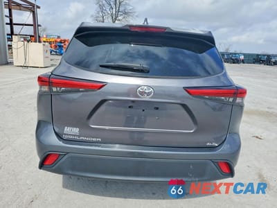 Zdjęcie 6 z 13 samochodu: 2022 TOYOTA HIGHLANDER XLE VIN:5TDGZRAH5NS551428 - miniatura