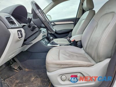 Zdjęcie 7 z 12 samochodu: 2015 AUDI Q3 PREMIUM PLUS VIN:WA1EFCFS3FR012673 - miniatura