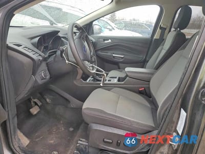 Zdjęcie 7 z 12 samochodu: 2019 FORD ESCAPE SE VIN:1FMCU9GDXKUA43864 - miniatura