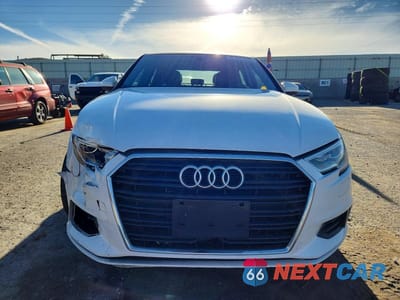 Piąte zdjęcie samochodu w środku: 2017 AUDI A3 PREMIUM VIN:WAUAUGFF3H1035003 - miniatura