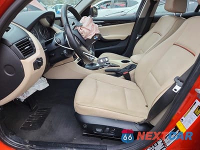 Zdjęcie 7 z 12 samochodu: 2013 BMW X1 XDRIVE28I VIN:WBAVL1C57DVR90158 - miniatura