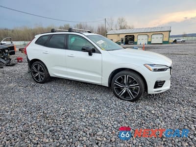 Czwarte zdjęcie samochodu z boku: 2021 VOLVO XC60 T5 R-DESIGN VIN:YV4102RM0M1830089 - miniatura