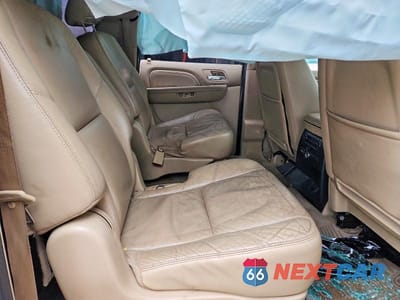 Zdjęcie 11 z 13 samochodu: 2010 CADILLAC ESCALADE ESV LUXURY VIN:1GYUKHEF7AR266226 - miniatura