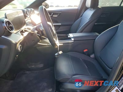 Zdjęcie 7 z 11 samochodu: 2025 MERCEDES-BENZ C 300 4MATIC VIN:W1KAF4HB5SR241699 - miniatura