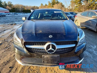 Piąte zdjęcie samochodu w środku: 2019 MERCEDES-BENZ CLA 250 4MATIC VIN:WDDSJ4GB5KN719244 - miniatura