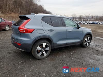 Trzecie zdjęcie samochodu z tyłu: 2020 VOLVO XC40 T5 MOMENTUM VIN:YV4162UKXL2294331 - miniatura