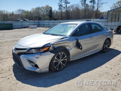 2018 TOYOTA CAMRY SE 4T1B11HK1JU608536 - główne zdjęcie licytacji z USA - miniatura