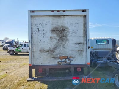 Zdjęcie 6 z 12 samochodu: 2002 FORD E350 BOX TRUCK VIN:1FDWE35L32HA17150 - miniatura