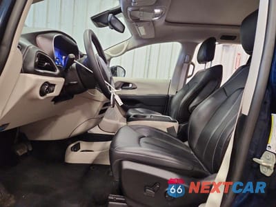 Zdjęcie 7 z 12 samochodu: 2024 CHRYSLER PACIFICA TOURING L VIN:2C4RC3BG2RR181700 - miniatura